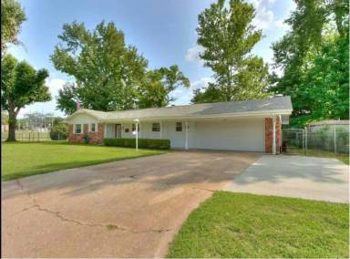 Main picture of 344 SW 51st St