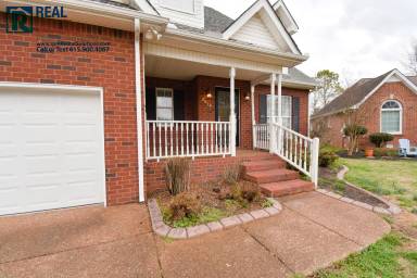 Main picture of 2410 Alexander Blvd