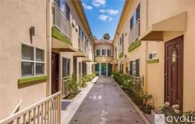 Main picture of 2230 E Ocean Blvd