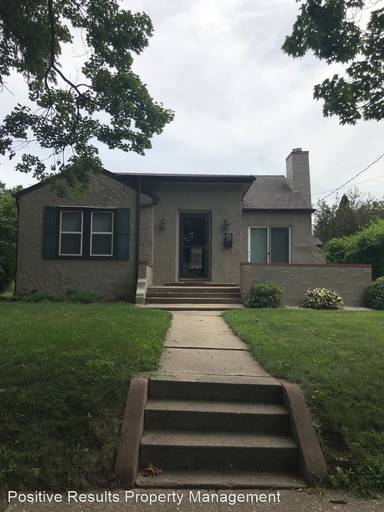 Main picture of 413 Robert Ave