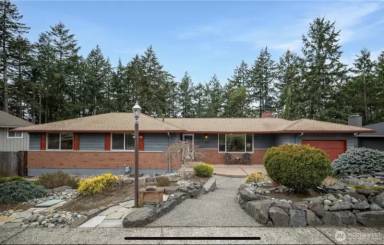 Main picture of 3 Bedrooms For Rent