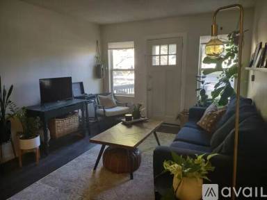 Main picture of 101 N 1st St