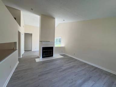Main picture of 3706 Dovefield Ct