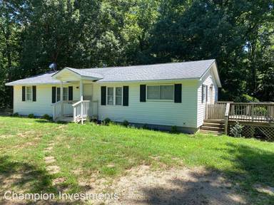Main picture of 124 Ayers Rd