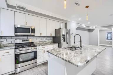 Main picture of 2813 Santa Fe Ave