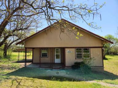 Main picture of 205 E Main St