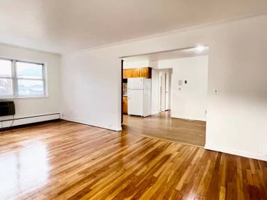 Main picture of 576 Anderson Ave