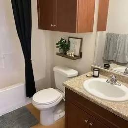 Main picture of 555 N Commonwealth Ave