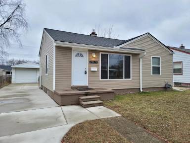 Main picture of 28479 Rosslyn Ave
