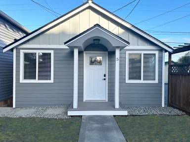 Main picture of 2223 Wetmore Ave