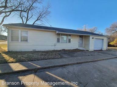 Main picture of 520 W 10th Ave