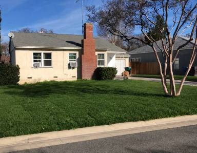 Main picture of 4645 Gardena Dr