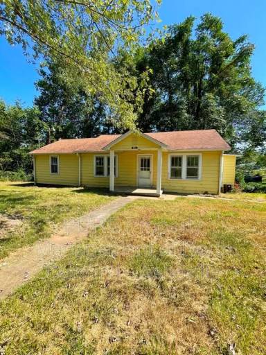 Main picture of 804 Reservoir Rd