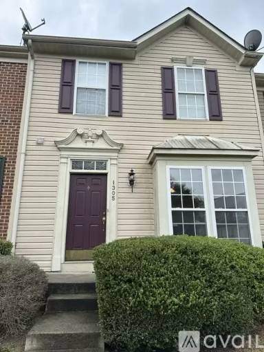 Main picture of Layne Ct