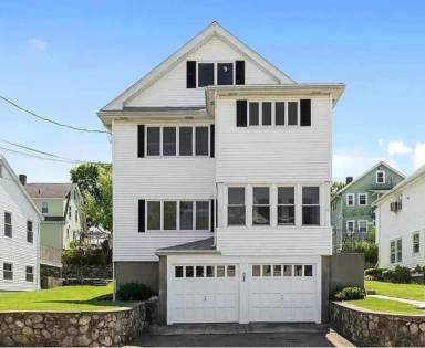 Main picture of 10 Rockland St