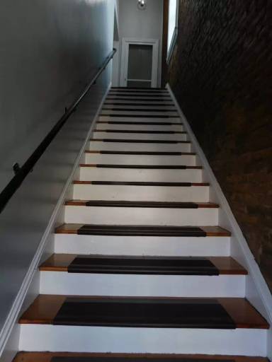 Main picture of 27 W Main St