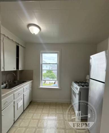 Main picture of 285 Fountain St