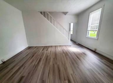 Main picture of 85 Church St