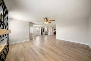 Main picture of 6638 Whisper Pond