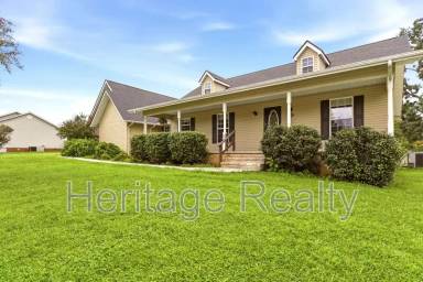 Main picture of 2707 Lady Bug Ln