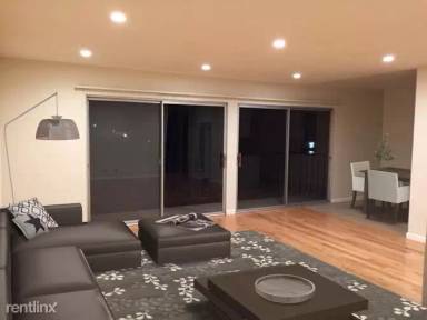 Main picture of 3038 Yolo Ave