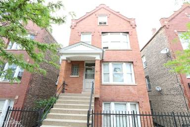 Main picture of 2324 W 22nd Pl