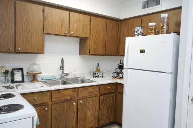 Main picture of 180 North Apache Road - 24