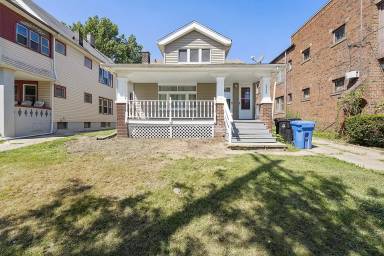 Main picture of 3746 W 140th St