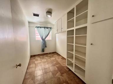 Main picture of 11441 W Lakeshore Dr