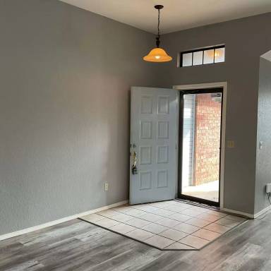 Main picture of 7741 Doris Dr