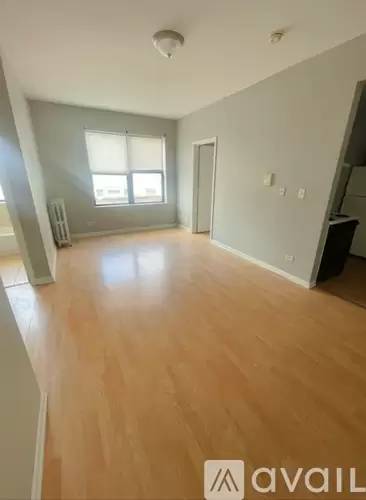 Main picture of 7254 S Jeffery Blvd