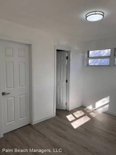 Main picture of 225 S F St