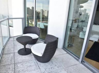 Main picture of Uptown Marina Lofts Condo