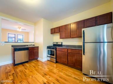 Main picture of 3933 N Janssen Ave