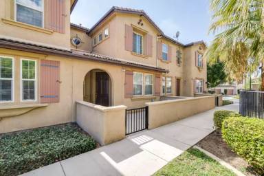 Main picture of 26327 Iris Ave