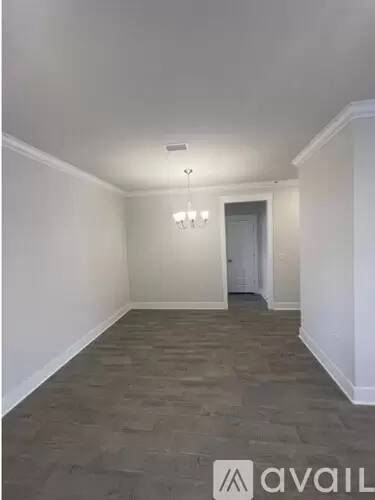 Main picture of 2071 Refuge Cir