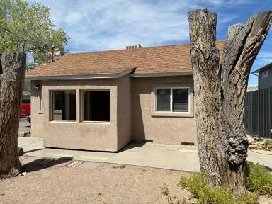 Main picture of 3218 E Rd