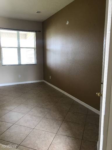 Main picture of 1307 Travertine Ter