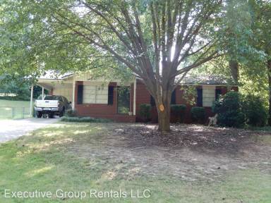 Main picture of 6214 Parkway Ave