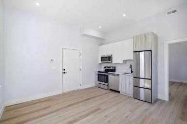 Main picture of 3439 Lancaster Ave