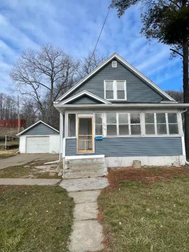 Main picture of 3216 Indian Rd