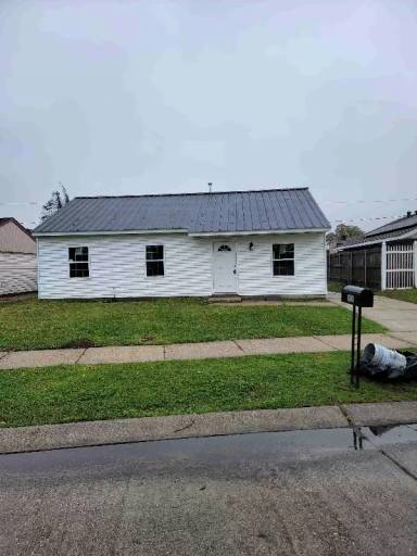 Main picture of 124 Jeanne Dr