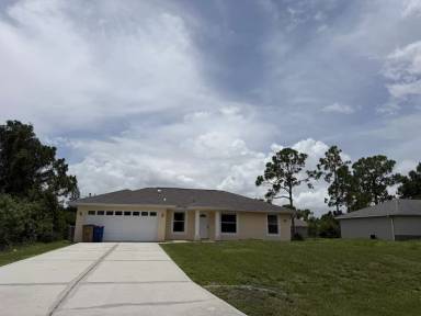 Main picture of 5315 Belrose St