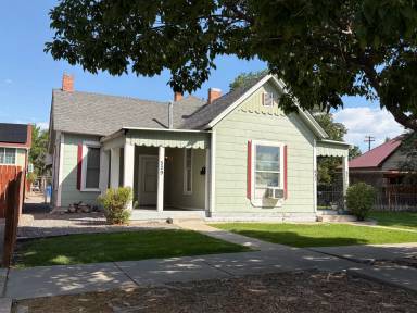 Main picture of 531 N 3rd St