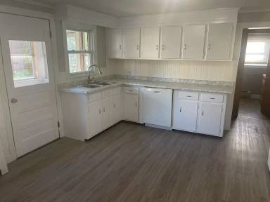 Main picture of 49 Central Ave