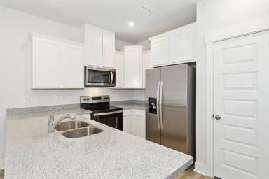 Main picture of 9501 Nature Creek Cir