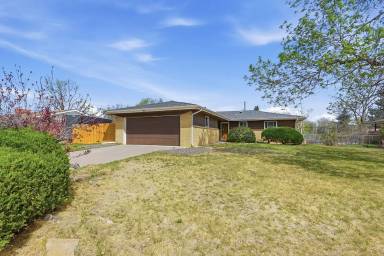 Main picture of 3290 Ward Rd