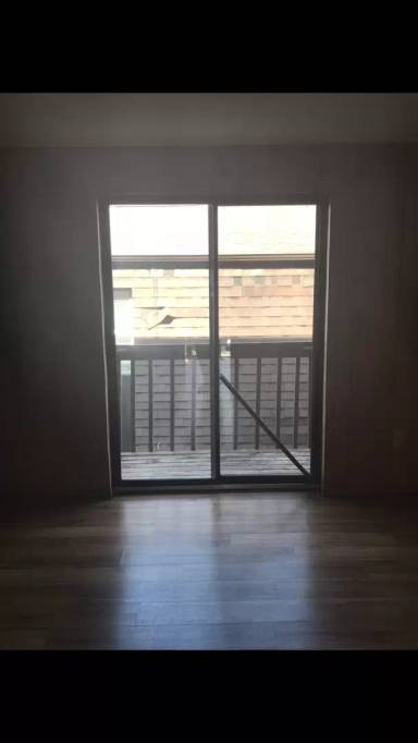 Main picture of 114 W 9th Ave