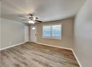 Main picture of 2480 Sylmar Ct