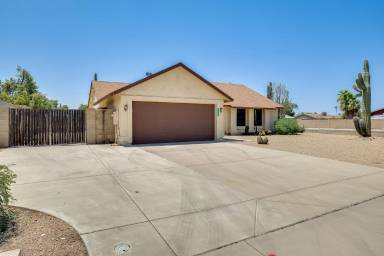 Main picture of 7063 W Cinnabar Ave